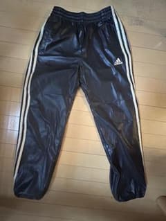adidas 黒 ナイロン ストライプパンツのサムネイル