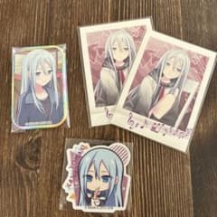 プロセカ 宵崎奏 スクエア缶バッジ パシャコレ2枚 ステッカー - メルカリ