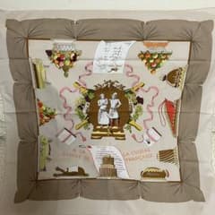 エルメス　カレ70 レア品‼️コットン100% 「フランス料理を讃えて」 エルメス カレ70 レア品‼️コットン100% 「フランス料理を讃えて