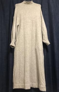 ベージュ URBAN RESEARCH DOORS ハイネックKNITワンピースのサムネイル