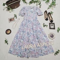 希少✨LAURA ASHLEY　ヴィンテージ　水彩花柄フレアワンピース　11号 希少✨LAURA ASHLEY ヴィンテージ 水彩花柄フレアワンピース 11号
