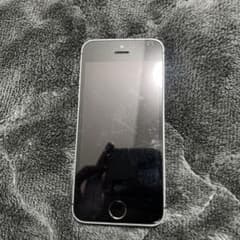 iPhone SE グレー　ジャンクのサムネイル