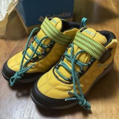 未使用　Columbia イエロー ハイカットスニーカー　20cmのサムネイル
