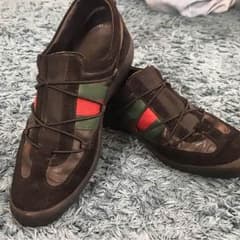 GUCCI(グッチ)スニーカーのサムネイル