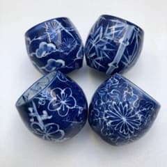 藍色 松竹梅菊 丸湯呑み 4個セット 未使用のサムネイル