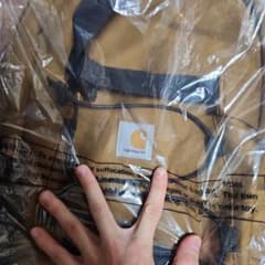 真*美様 カーハートバックパックのサムネイル