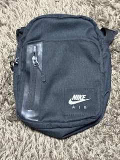 Nike Air ショルダーバッグ ブラックのサムネイル