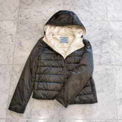 PRADA 38 トライアングルプレート ダウンジャケット カーキ - メルカリ