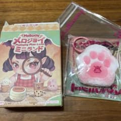 メロジョイ ミニランド ピーチ　肉球　トーストのサムネイル
