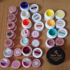 カラージェル 18点とビルダージェルのサムネイル