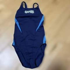 セントラルスポーツ　水着　女の子　130ｃｍのサムネイル