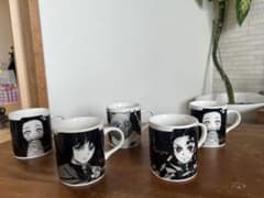 新品未使用　超破格！　鬼滅の刃　5個セットのサムネイル