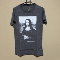 lessthan モナリザ プリント Tシャツ グレーのサムネイル