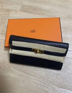 財布 ケリーウォレットHERMESのサムネイル