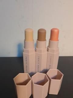 フェンティビューティー FENTY BEAUTY スティックのサムネイル