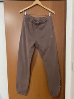 【ましゅー様専用】KITH sweat pants スウェットパンツMサイズのサムネイル