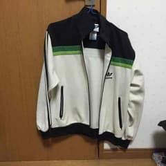 adidasジャージのサムネイル