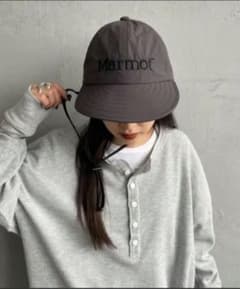 新品未使用 Marmot 別注 ブランドロゴ ロングビルキャップ チャコール