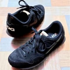 NIKE COMME des GARÇONS コラボスニーカーのサムネイル