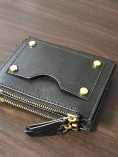 黒の２つ折財布           のサムネイル