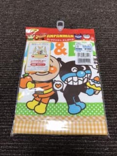 新品・未使用　アンパンマン エプロンのサムネイル