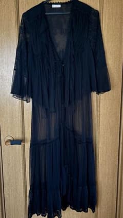axes femme 黒 シースルー レース ロングカーディガン フリル付きのサムネイル