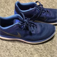 値下げしました。NIKE  靴 スニーカー スポーツのサムネイル