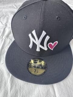 新品【限定】NEW ERA 59FIFTY ヤンキース ハート キャップ 黒のサムネイル