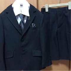 子供服のサムネイル