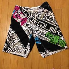 たまひよ様専用 美品 QUIKSILVER サーフパンツのサムネイル