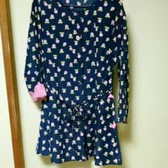 りんご柄ワンピースのサムネイル