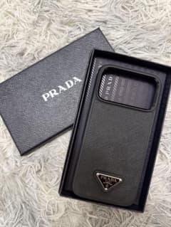 PRADA iPhone17 Pro Maxケース サフィアーノレザーのサムネイル