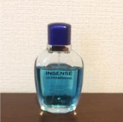 GIVENCHY ULTRAMARINE 香水 50mlのサムネイル