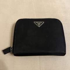 プラダ財布 ナイロン 二つ折 値下げ致しました。 - メルカリ