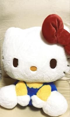 ハローキティ おすわりドール　BIGぬいぐるみ