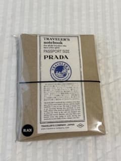 【新品未使用】トラベラーズノートPRADA パスポートサイズのサムネイル