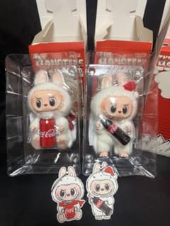 Coca-Cola ウサギ ぬいぐるみ 2体セット ラブブCoca-Cola 2体セット - メルカリ
