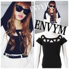 ENVYM ネックデザインT-ST ブラック フリーサイズのサムネイル