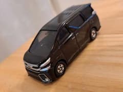 トミカ ヴェルファイア トヨタのサムネイル