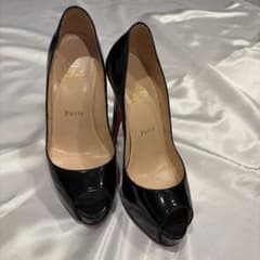 Christian Louboutin エナメル オープントゥ パンプス36 - メルカリ