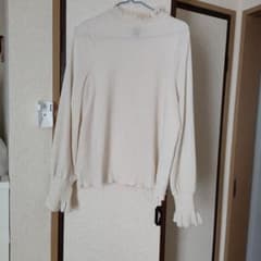 Dazy アイボリー フリル長袖シャツ Lのサムネイル