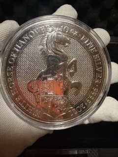 クイーンズビーストホワイトホース１０オンス銀貨のサムネイル