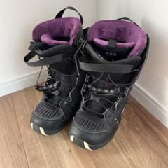 salomon スノボブーツのサムネイル