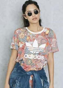 adidas Tシャツのサムネイル
