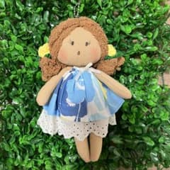 カントリードールチャム　小さい人形のサムネイル
