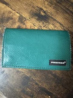 FREITAG 緑色 二つ折り財布 maxのサムネイル
