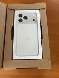 iPhone17ProMAX 256GB 실버 SIM 프리 신품 미개봉품