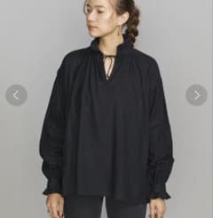 イギリス製 The Duchess Designs フリル ブラウス シャツ 黒