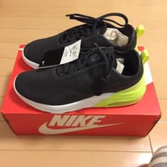 NIKE  靴   スニーカー   ナイキ エアマックスモーション2のサムネイル
