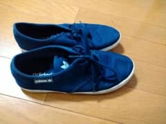 adidas　アディダス　スニーカー　22.5cmのサムネイル